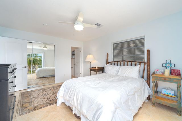 947 Gulf Drive, Summerland Key, FL 33042