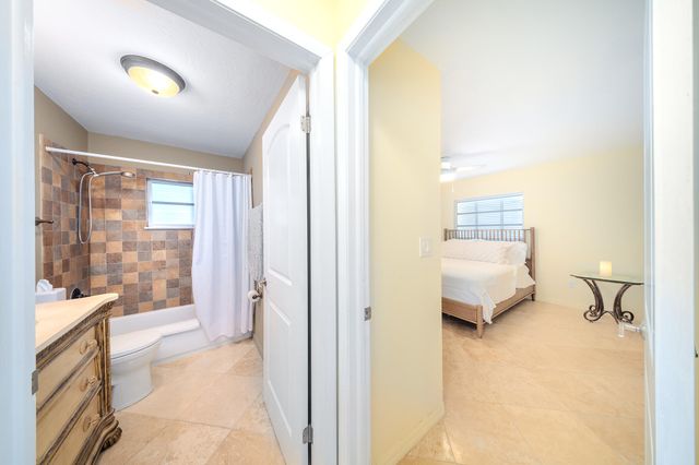 947 Gulf Drive, Summerland Key, FL 33042