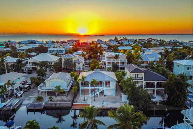 947 Gulf Drive, Summerland Key, FL 33042