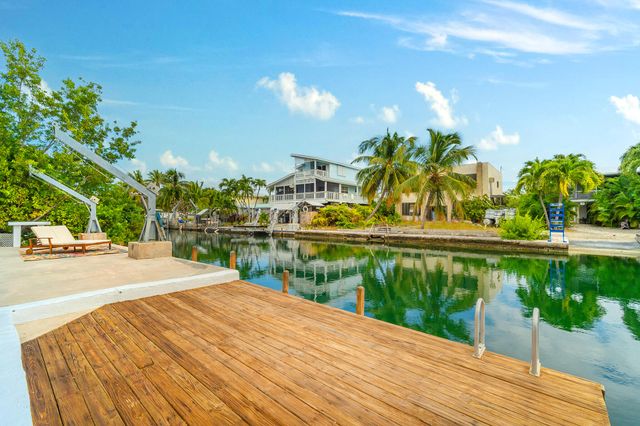 947 Gulf Drive, Summerland Key, FL 33042