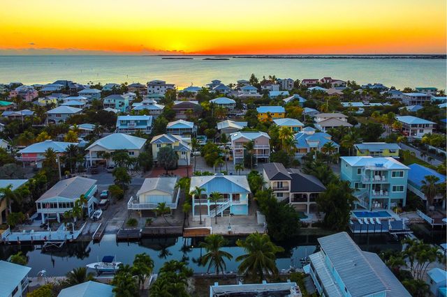 947 Gulf Drive, Summerland Key, FL 33042