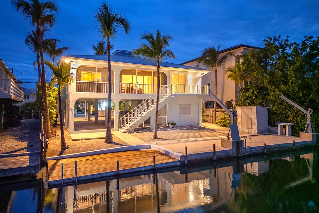 947 Gulf Drive, Summerland Key, FL 33042