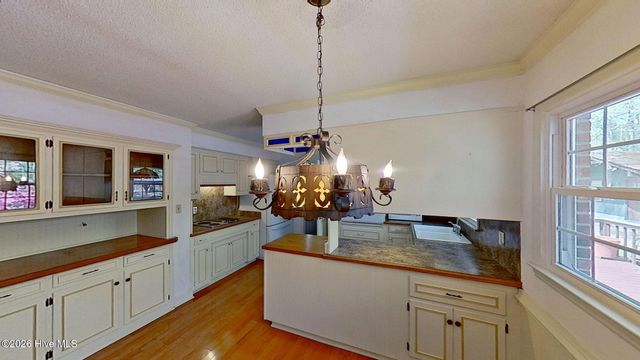 512 Raymond Drive, Arapahoe, NC 28510