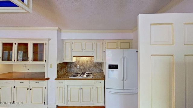 512 Raymond Drive, Arapahoe, NC 28510