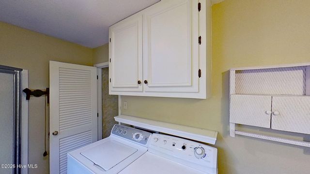 512 Raymond Drive, Arapahoe, NC 28510