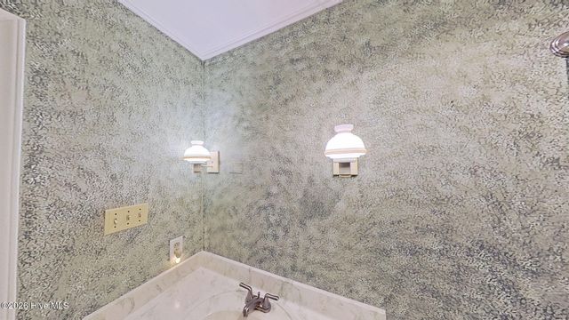 512 Raymond Drive, Arapahoe, NC 28510