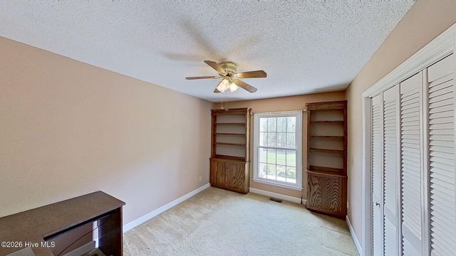 512 Raymond Drive, Arapahoe, NC 28510