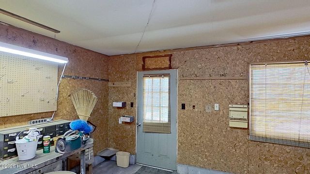 512 Raymond Drive, Arapahoe, NC 28510