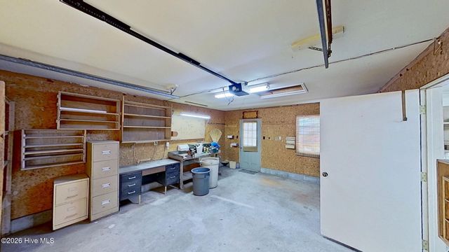 512 Raymond Drive, Arapahoe, NC 28510