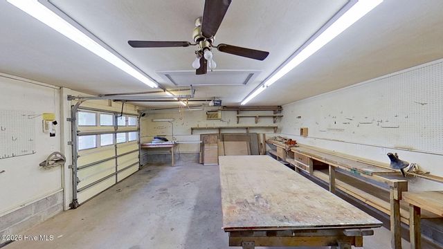 512 Raymond Drive, Arapahoe, NC 28510