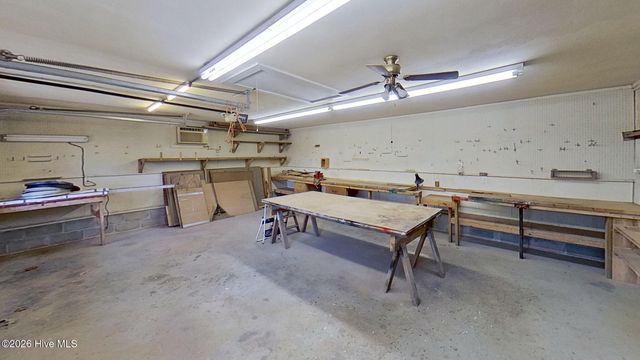 512 Raymond Drive, Arapahoe, NC 28510