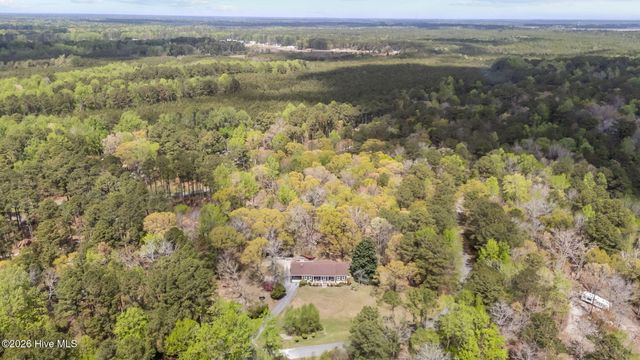 512 Raymond Drive, Arapahoe, NC 28510