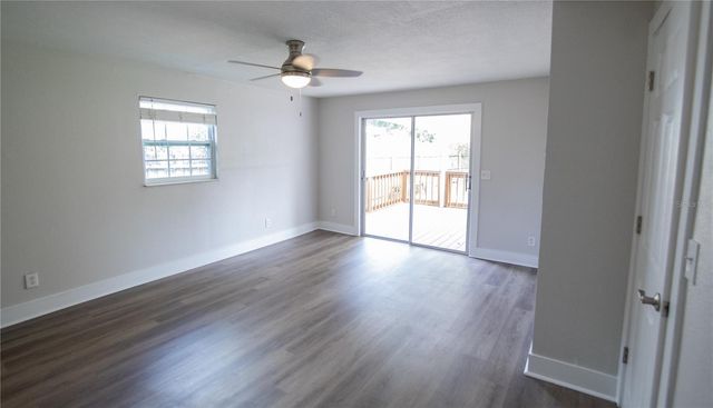4710 W PRICE AVENUE, Tampa, FL 33611