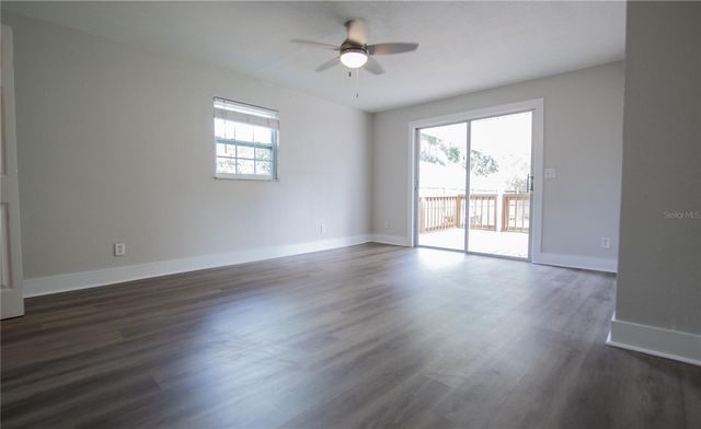 4710 W PRICE AVENUE, Tampa, FL 33611
