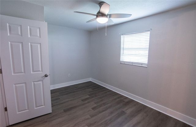 4710 W PRICE AVENUE, Tampa, FL 33611