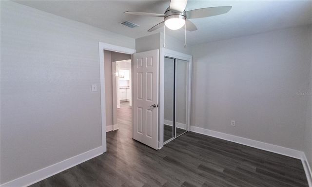 4710 W PRICE AVENUE, Tampa, FL 33611