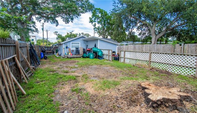 4710 W PRICE AVENUE, Tampa, FL 33611