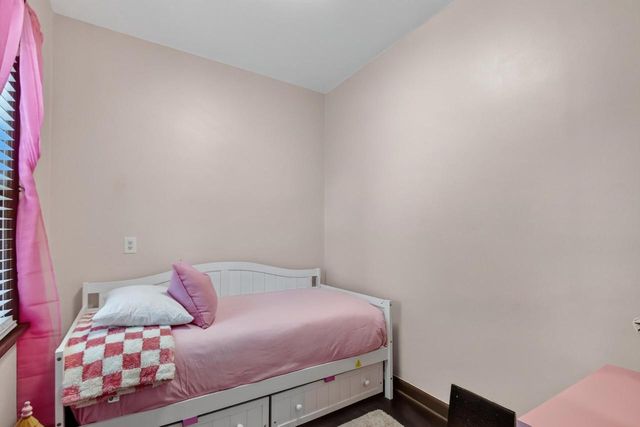 3172 S Griffin AVENUE, Milwaukee, WI 53207