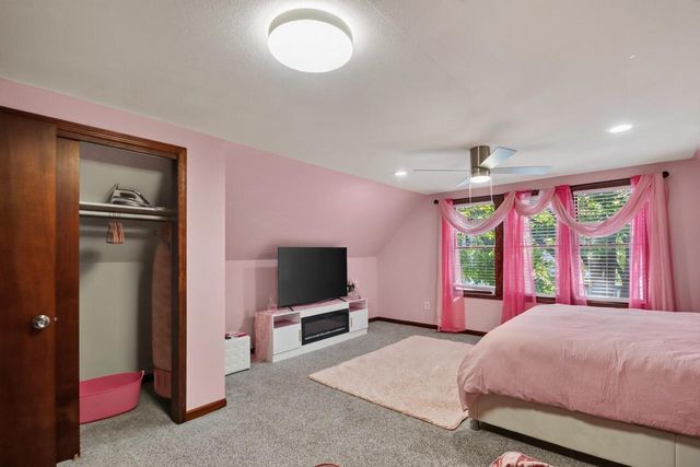 3172 S Griffin AVENUE, Milwaukee, WI 53207