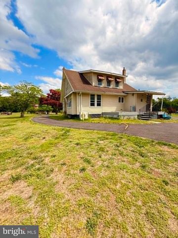 1940 S MAIN RD, Vineland, NJ 08360