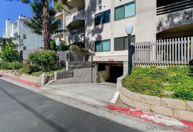 1225 Pacific Beach Drive 2E, San Diego, CA 92109