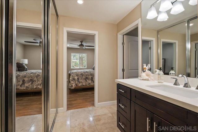 1225 Pacific Beach Drive 2E, San Diego, CA 92109