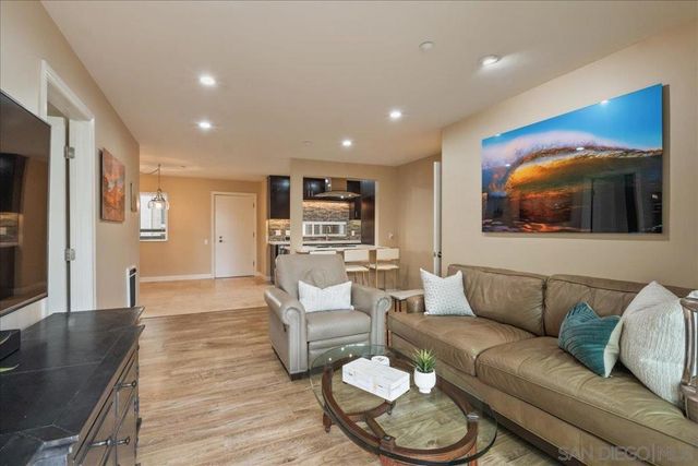 1225 Pacific Beach Drive 2E, San Diego, CA 92109