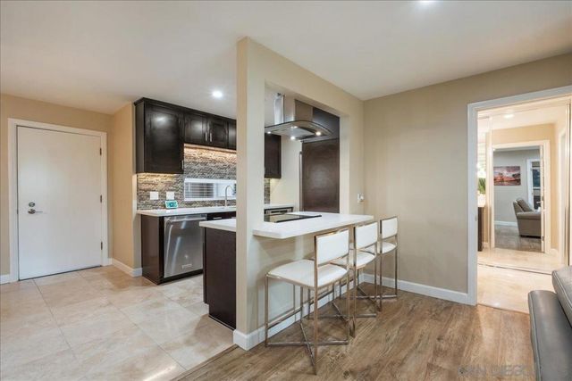 1225 Pacific Beach Drive 2E, San Diego, CA 92109