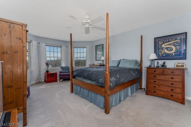 4 Cheshire Ct, Clinton Twp., NJ 08833