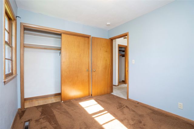 607 E 14th Street S, Newton, IA 50208