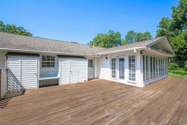 2205 W Lakeview Drive, Benton, AR 72015