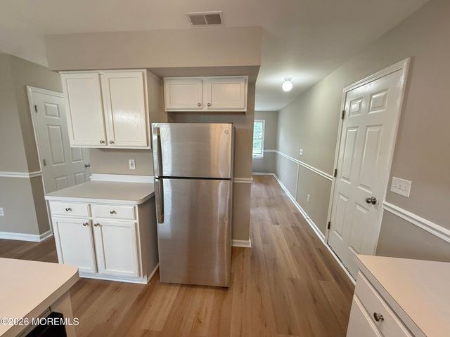 112 Lubbers Lane, Manahawkin, NJ 08050