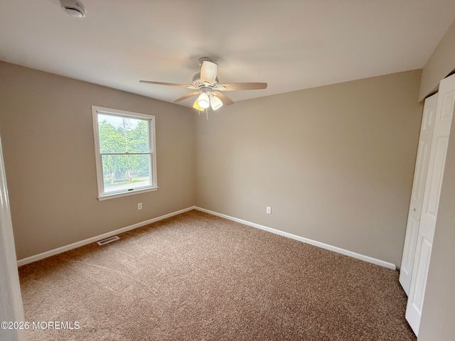 112 Lubbers Lane, Manahawkin, NJ 08050