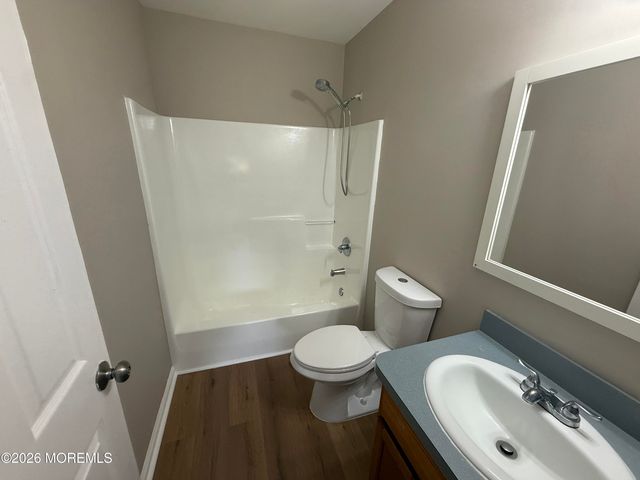 112 Lubbers Lane, Manahawkin, NJ 08050