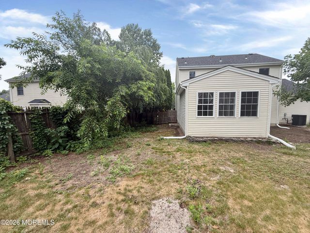 112 Lubbers Lane, Manahawkin, NJ 08050