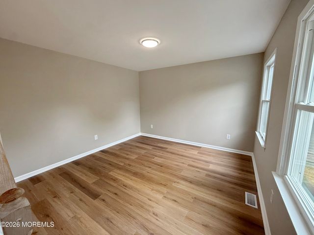 112 Lubbers Lane, Manahawkin, NJ 08050