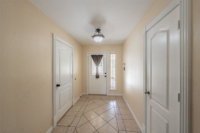 115 Pleasant Oaks Lane, Springtown, TX 76082