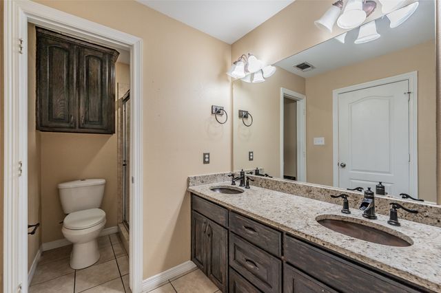 115 Pleasant Oaks Lane, Springtown, TX 76082