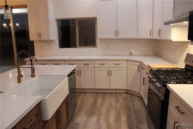 2905 Kolob Canyon, Bullhead City, AZ 86429