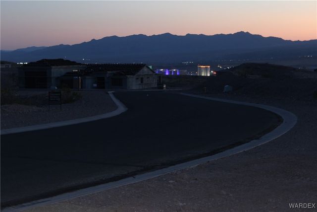 2905 Kolob Canyon, Bullhead City, AZ 86429