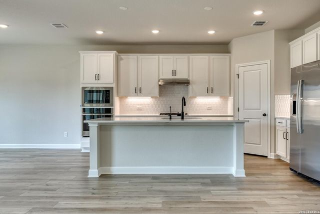 492 Nopal Hills, San Antonio, TX 78253