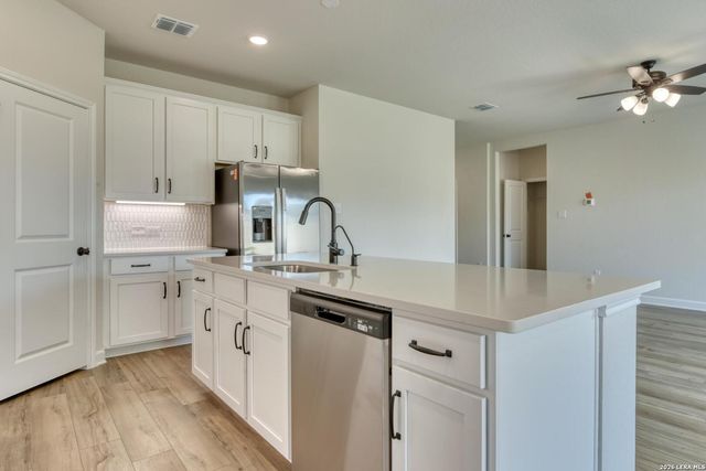 492 Nopal Hills, San Antonio, TX 78253