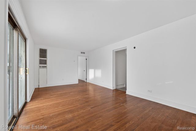 20491 Sumner, Redford Charter Township, MI 48240