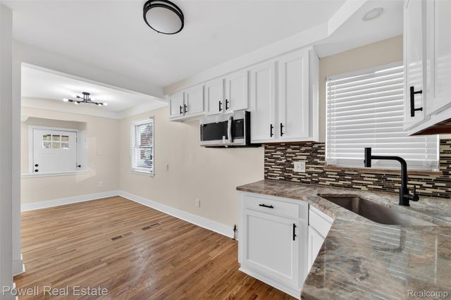 20491 Sumner, Redford Charter Township, MI 48240