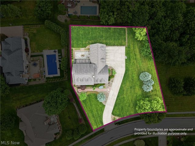 3840 Belle Terreno Way, Canfield, OH 44406