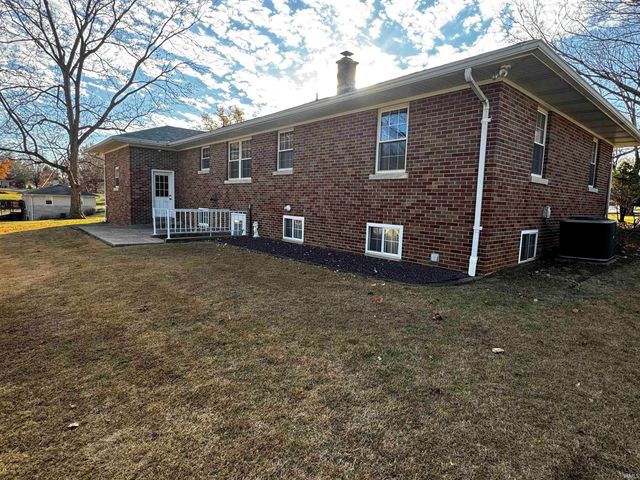 2807 N Red Bank Road, Evansville, IN 47720