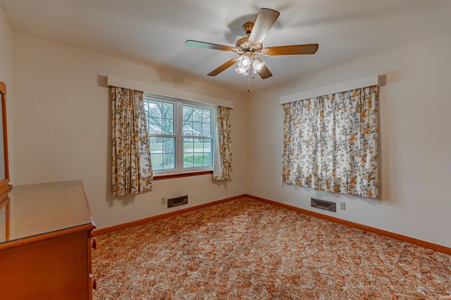 2807 N Red Bank Road, Evansville, IN 47720