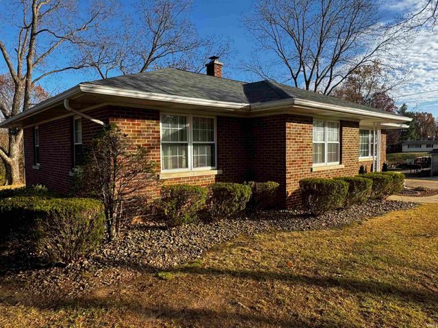 2807 N Red Bank Road, Evansville, IN 47720