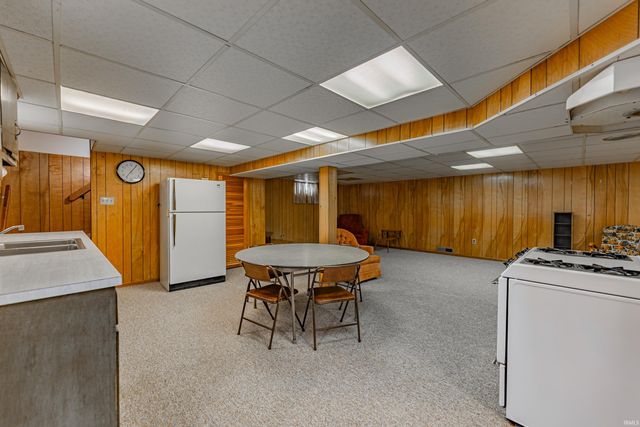 2807 N Red Bank Road, Evansville, IN 47720