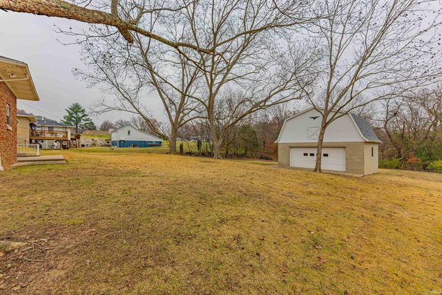 2807 N Red Bank Road, Evansville, IN 47720